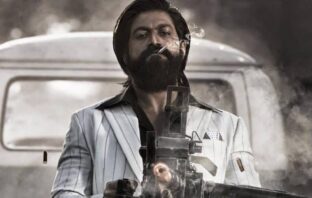 Yash photo in KGF 2