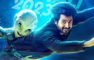 SIvakarthikeyan look from Ayalaan poster